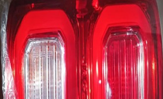 چراغ خطر عقب تی 8